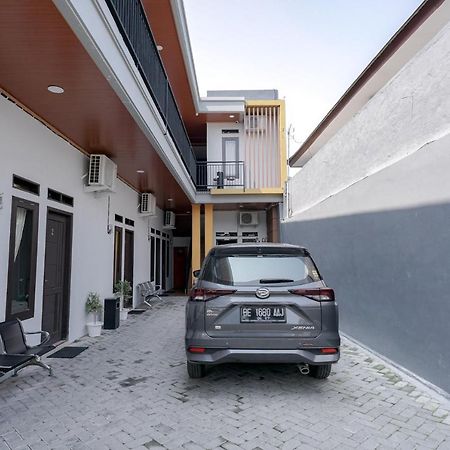 Reddoorz @ Jalan Urip Sumoharjo Lampung Hotel Bandar Lampung Eksteriør billede