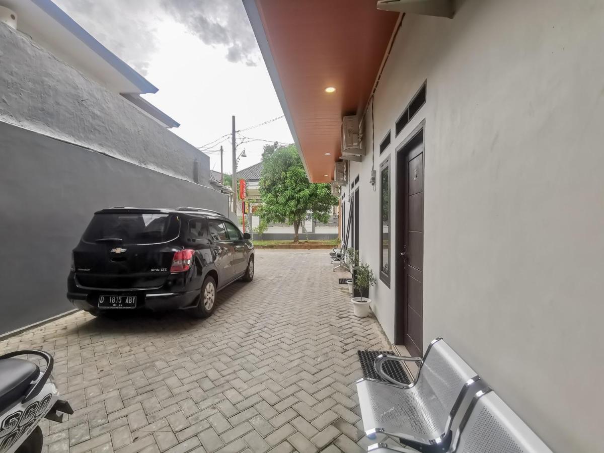 Reddoorz @ Jalan Urip Sumoharjo Lampung Hotel Bandar Lampung Eksteriør billede